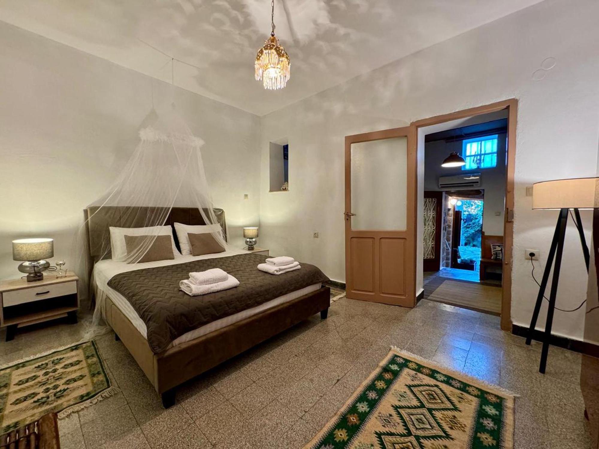 Apartment George&michael Traditional House